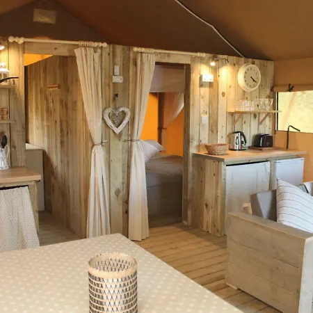Holiday Safaritent 6l Holiday home
